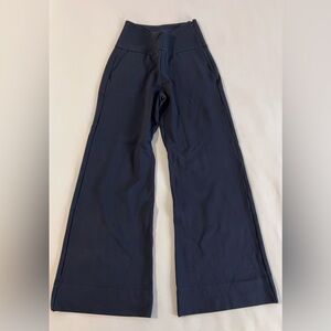 Cabi Women’s Coco Trouser Pants Style #3920 Wide Leg‎ Navy Blue Size 2